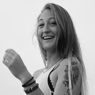 Maggie Larson profile image