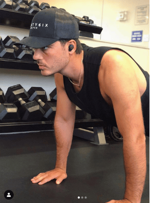 Golfer Michele Forgione using his Jabra headphones.