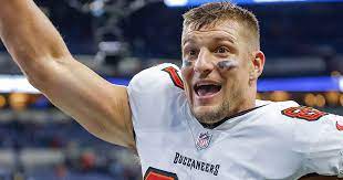 Top 10 Athletes When It Comes to Managing Money